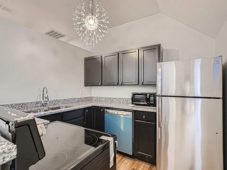 2540 18th St #2540