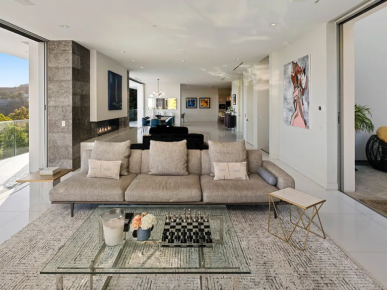 7080 W Mulholland Dr — Photo 55