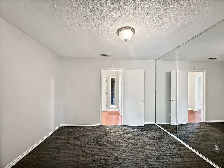 6251 Shirley Dr — Photo 13