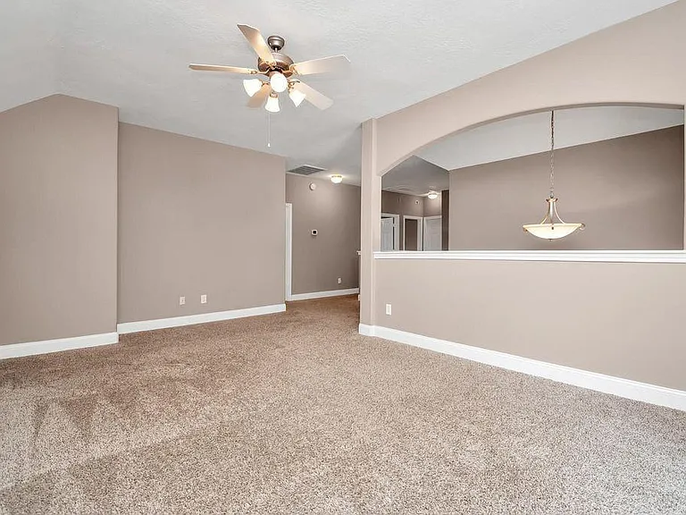 1914 Lenora Ct — Photo 34