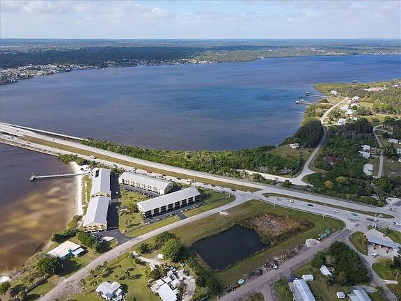 4th image of 14459 River Beach Dr Unit 204