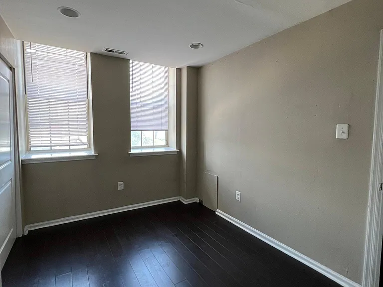 4701 Chestnut St #1-B — Photo 14