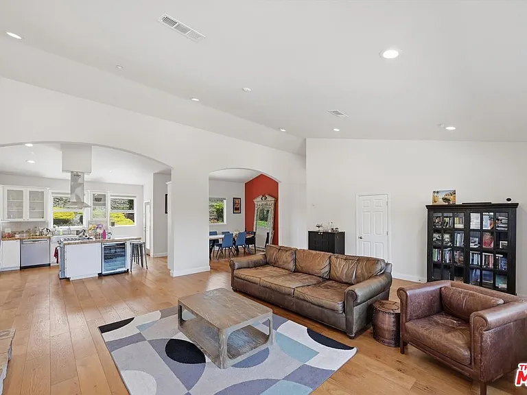 30429 Morning View Dr — Photo 9