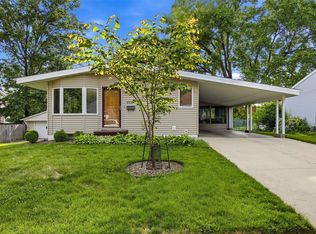 1115 Carver St, Iowa City, IA 52240