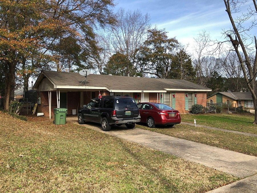 2nd image of 2763 Green Oaks Dr