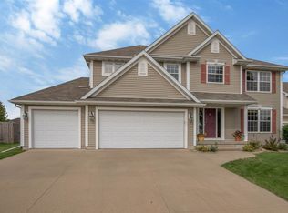 4522 Spring Meadow Pl NE, Cedar Rapids, IA 52411