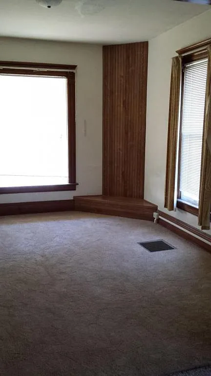916 Vine Street — Photo 3