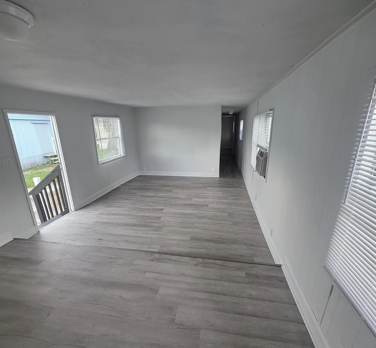 2 bed, 850 sqft, $996 — Photo 2