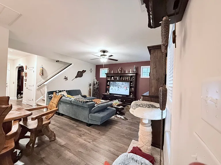1214 Morgan St — Photo 8