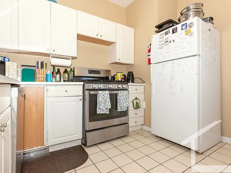 30 Egmont St #9 — Photo 5