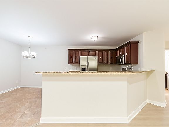 4th image of 11403 N Woods Dr