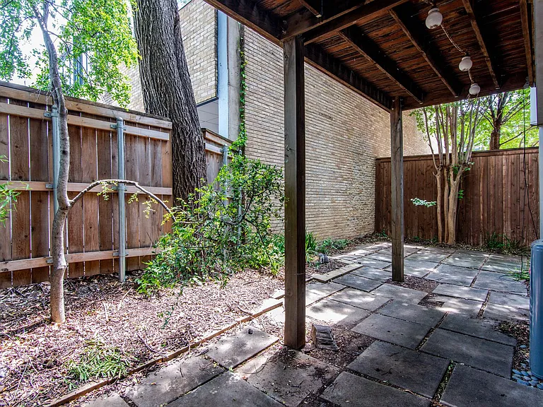 2724 Shelby Ave — Photo 17
