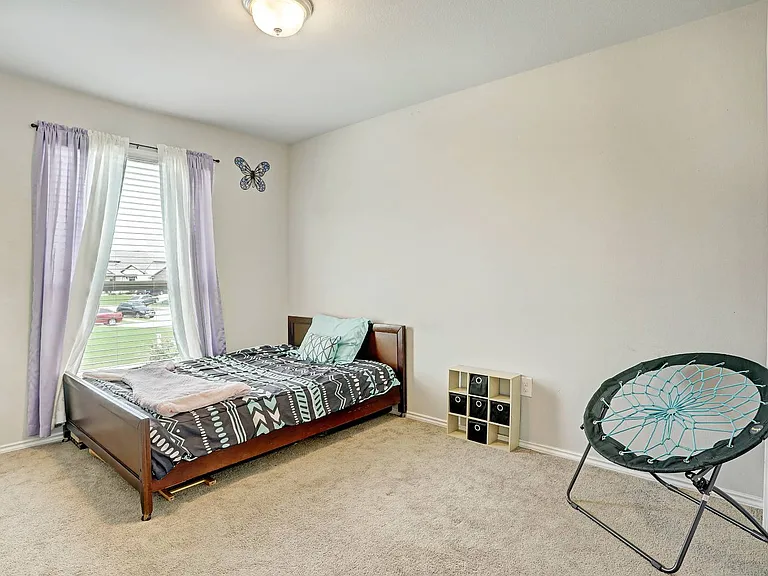 5687 Heron Dr — Photo 11