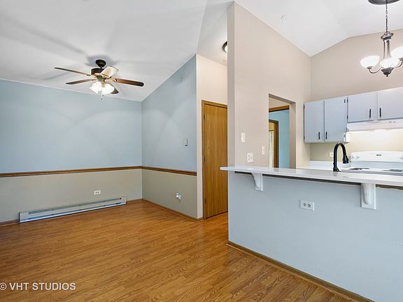 4th image of 1361 Cunat Ct APT 2D