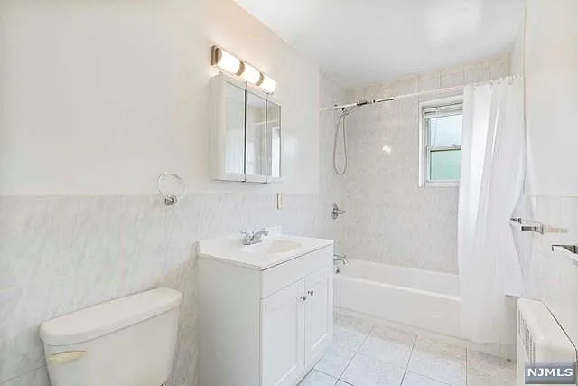 2320 Linwood Ave #3F — Photo 4