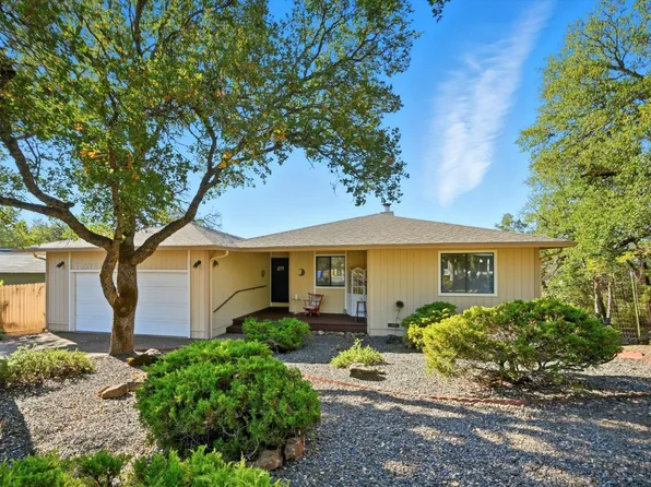 17937 Moon Hill Court, Hidden Valley Lake, CA 95467