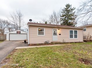 217 Granada Rd, Carpentersville, IL 60110