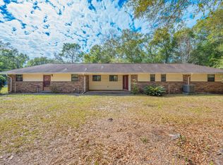 207 Shell Dr, Crestview, FL 32536