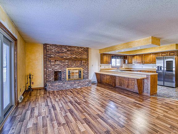 4th image of 1603 Cottonwood Dr