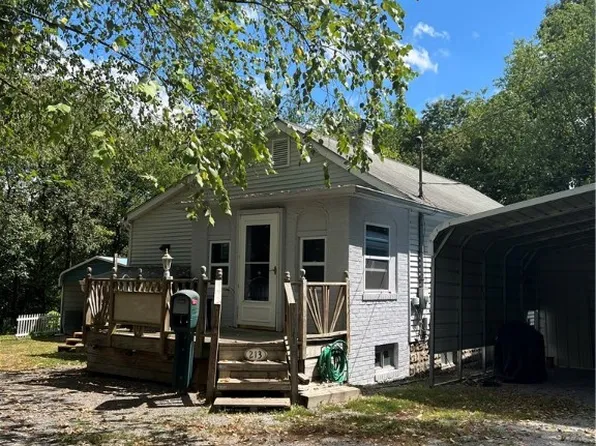 213 Fern St, Aliquippa, PA 15001