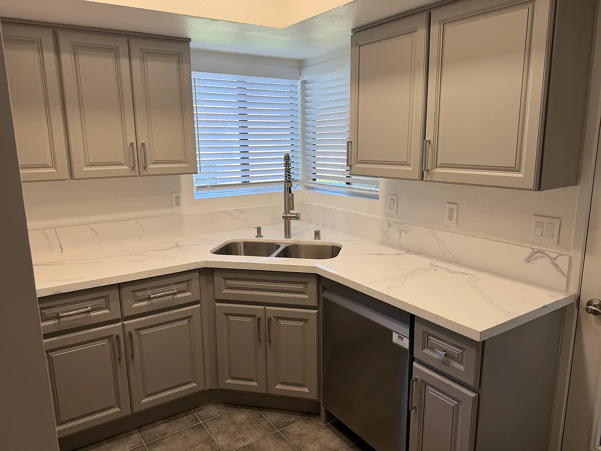 Building Photo - 28161 Montecito #45
