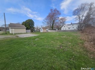 6 South Street, Old Saybrook, CT 06475