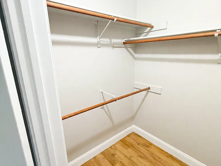 720 Crescent Dr — Photo 17