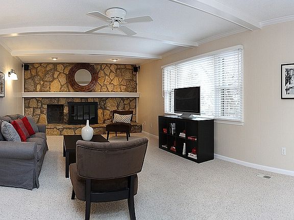 5th image of 12853 Andover Dr