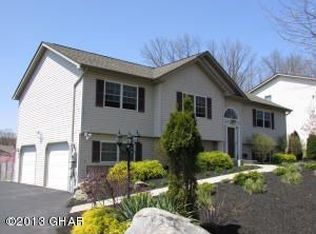 24 Sycamore Dr, Drums, PA 18222