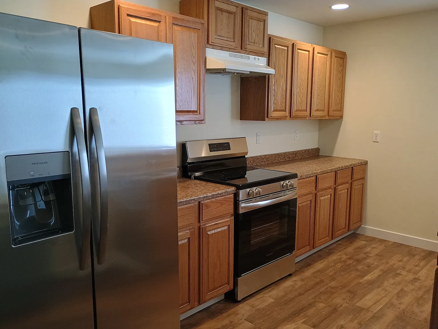 3 bed, 2.5 bath, 1442 sqft, $2,400 — Photo 4