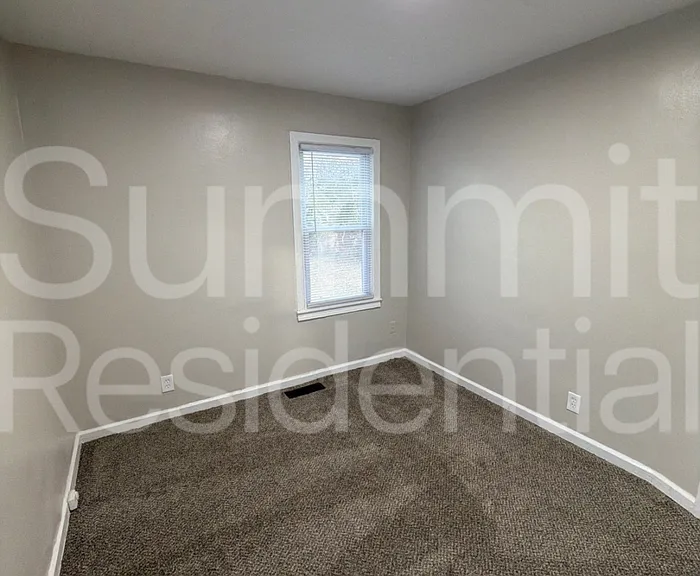 3005 Linwood Ave — Photo 10