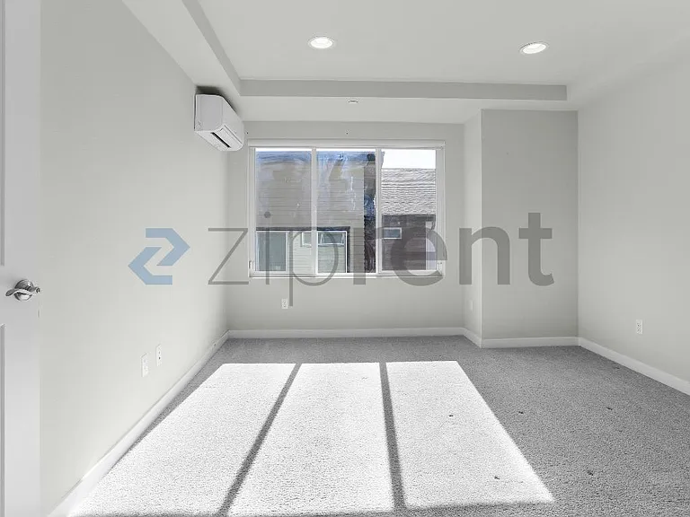 23627 5th Ave SE #C — Photo 15