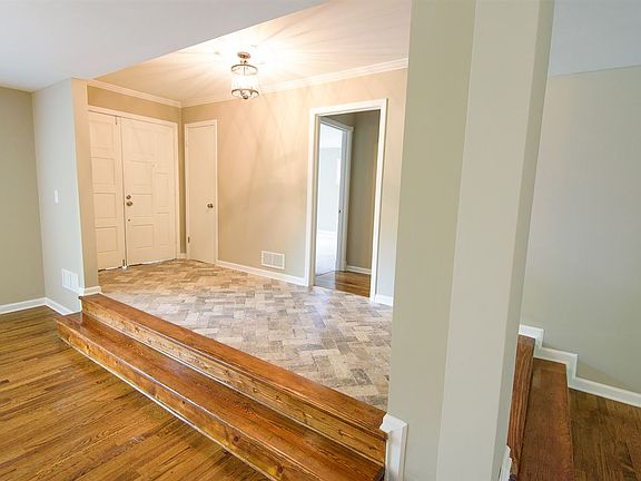4th image of 222 Ailene Dr