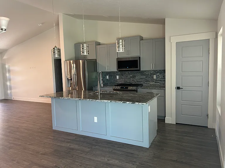 4595 NW Purple Sage Cir — Photo 4