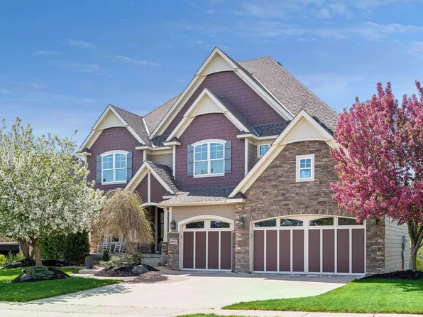 5990 Black Oaks Ln N, Plymouth, MN 55446