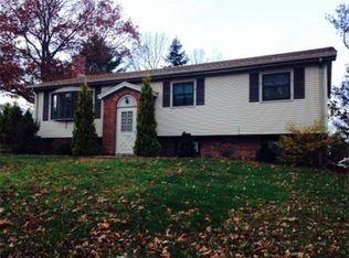 914 Chace St, Somerset, MA 02726