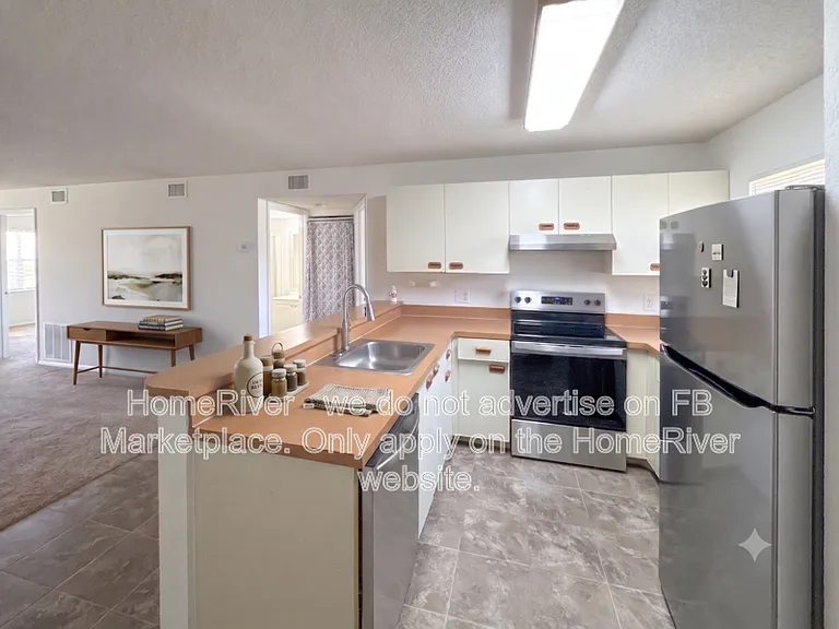 25100 Sandhill Blvd #M-104 — Photo 3