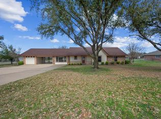4041 Clancey Ln, Midlothian, TX 76065