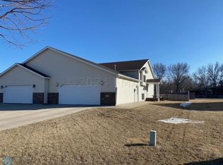 3023 11th Ave S, Moorhead, MN 56560