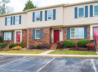 2705 N Center St APT 65, Hickory, NC 28601