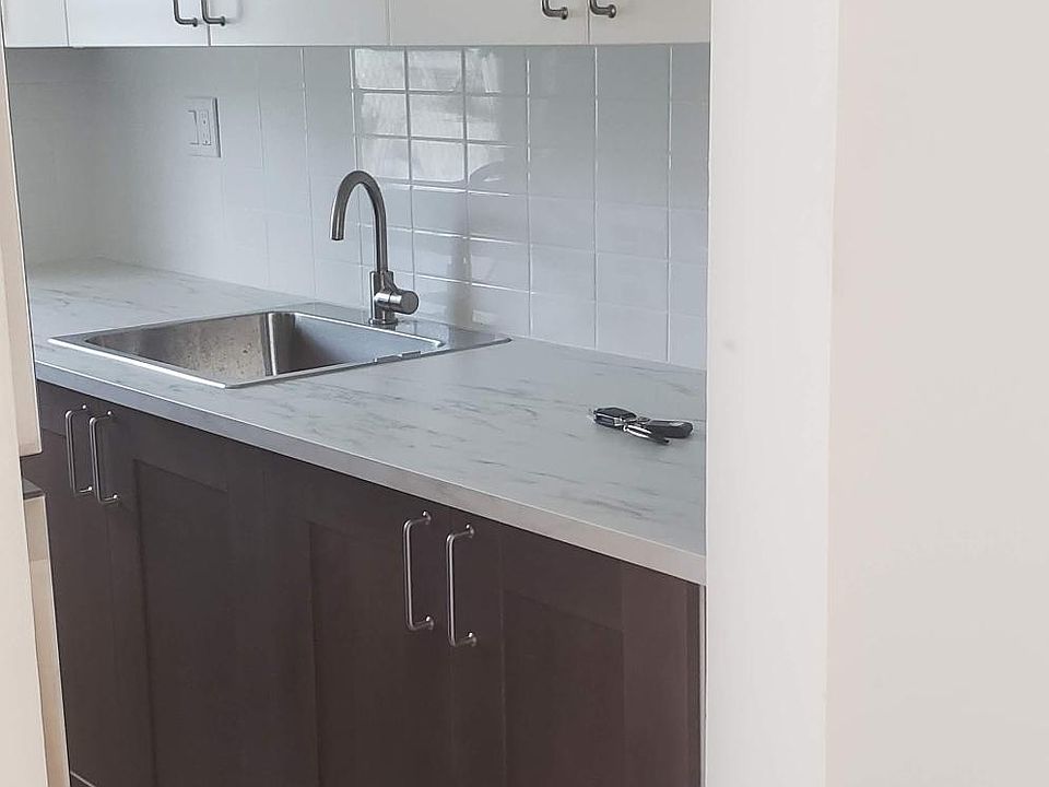 New Kitchen. New appliances. New cabinets