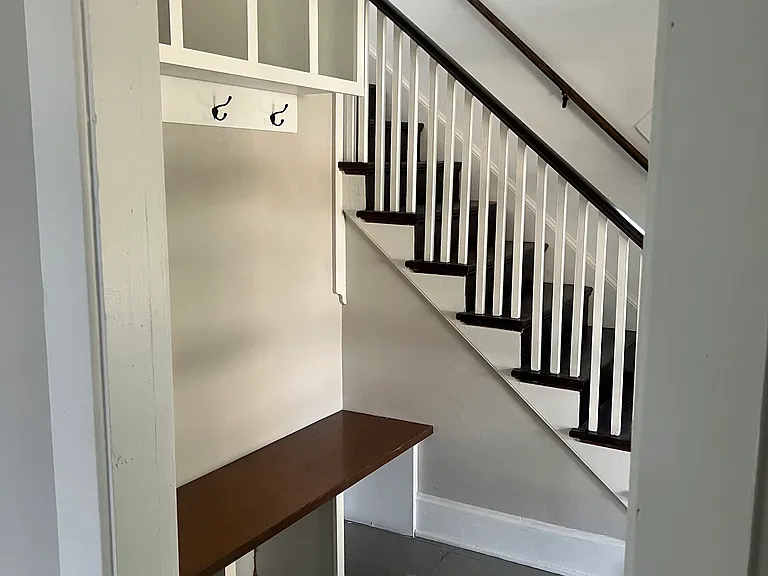 316 Oakwood Ave — Photo 10