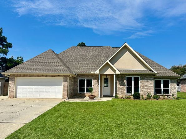 13208 Riverlake Dr