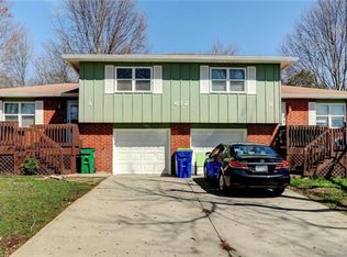 612 NE Columbus St, Lees Summit, MO 64063