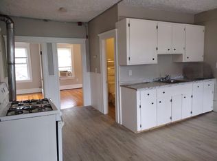 133 Brook St #3R, Woonsocket, RI 02895