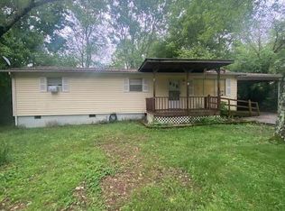 271 NW Walnut St, Spring City, TN 37381
