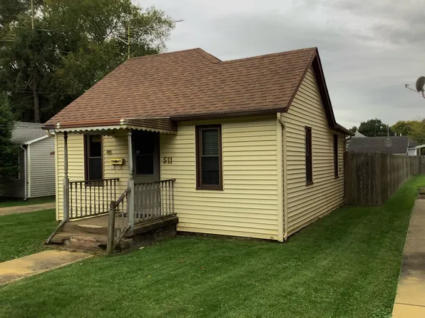 511 N Chestnut St, Momence, IL 60954