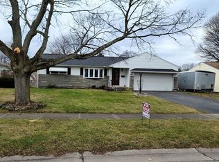 81 Verstreet Dr, Rochester, NY 14616