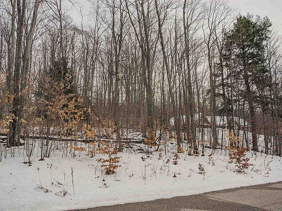 3rd image of 6045 Trillium Woods Dr