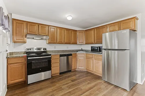 1615 Wycliffe Ave Photo 1